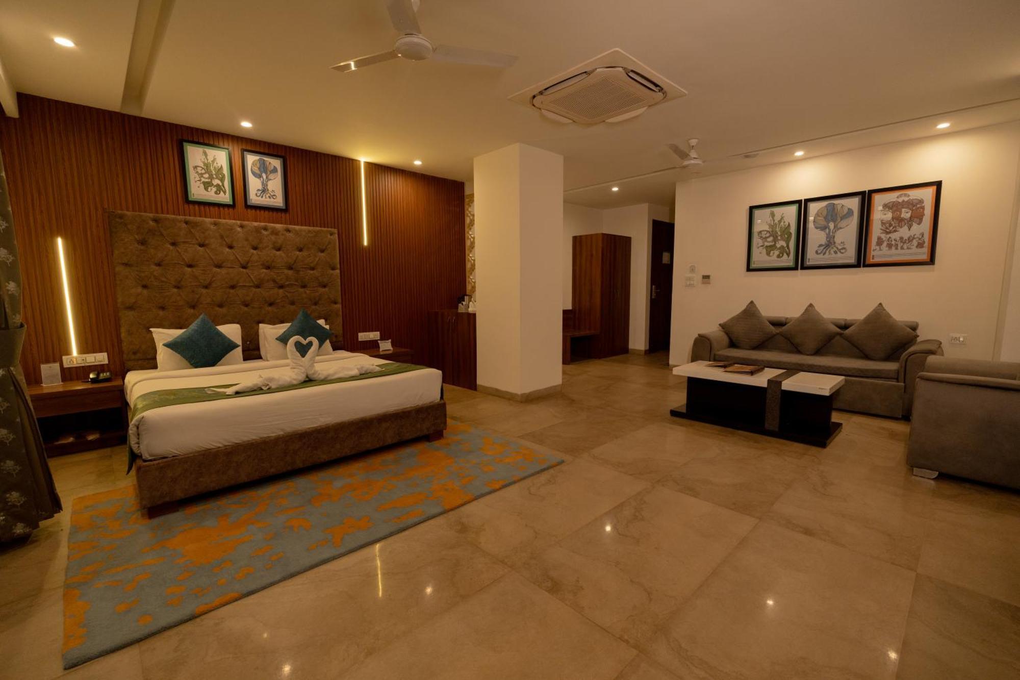 Holywater Hotel By Ganga Kinare #150 Mts From Ganga Ghat Rishīkesh Eksteriør billede